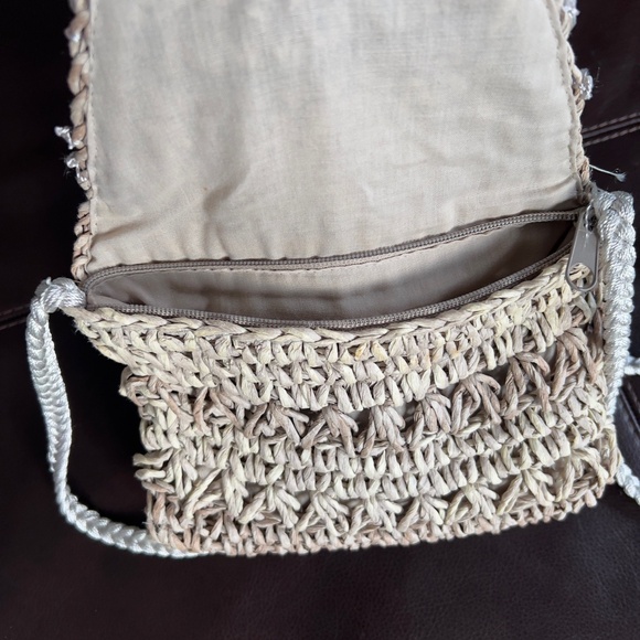Cappelli Straworld Beige Woven Fringe Crossbody Purse - Picture 7 of 14